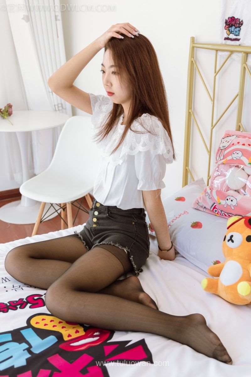 物恋传媒 No.1094 心心-小黑白 [144P/1V/4.11GB]