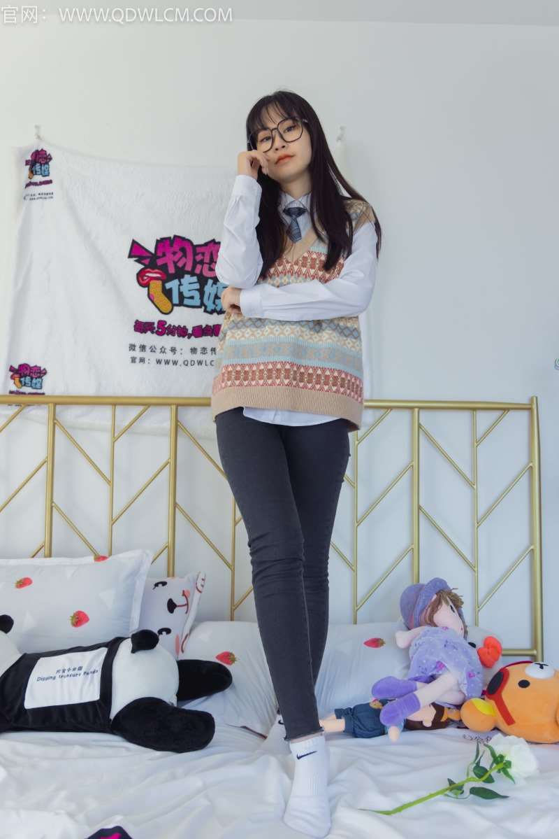 物恋传媒 No.1323 兮兮-孤岛的鲸 [152P/1V/3.64GB]