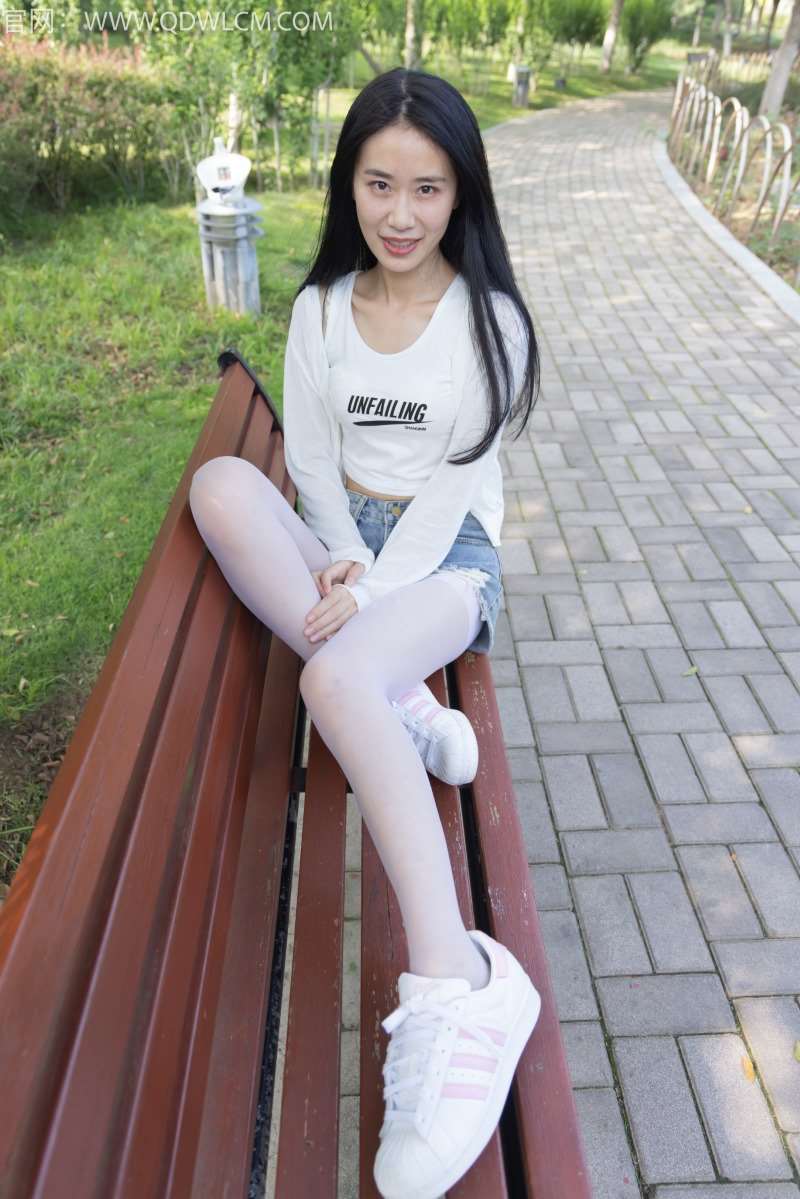 物恋传媒 No.1341 菜菜-无人之岛 [154P/1V/4.36GB]