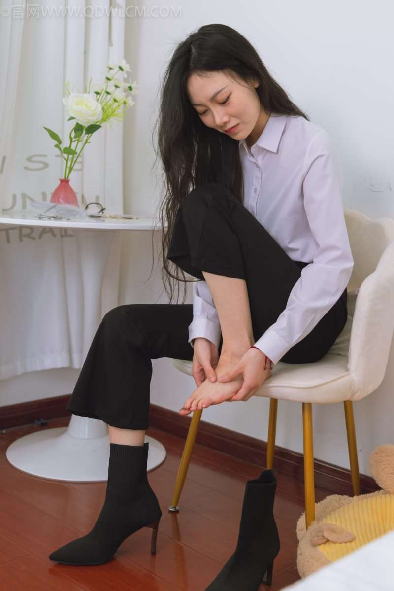 物恋传媒 No.1503 康康-冷色月光 [150P/1V/4.60GB]