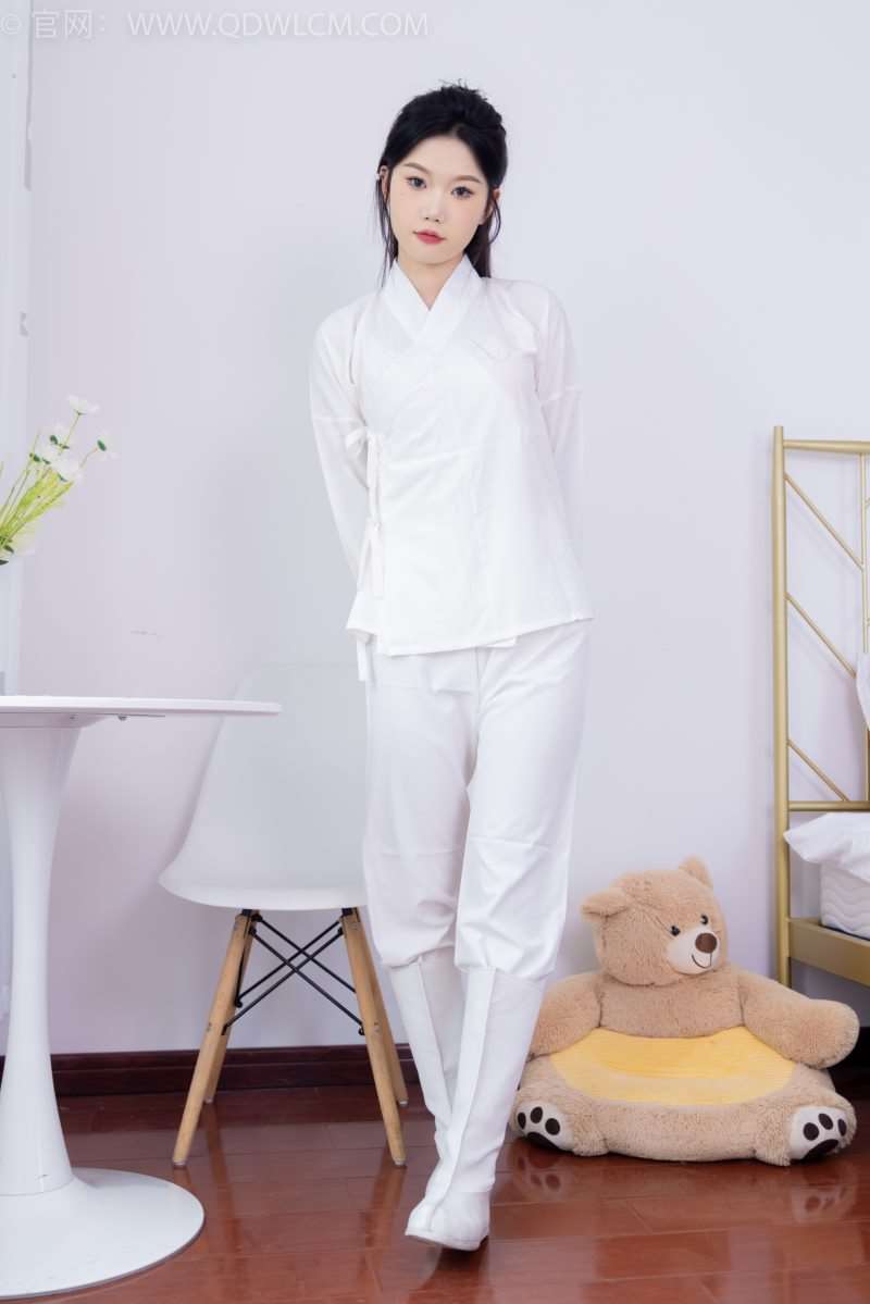 物恋传媒 NO.1586 小竹-纯白小仙女 [186P/1V/4.13G]