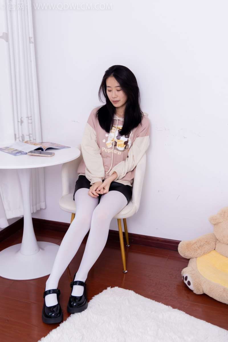 物恋传媒 NO.1610 菜菜-深海牢笼 [150P/1V/3.32G]