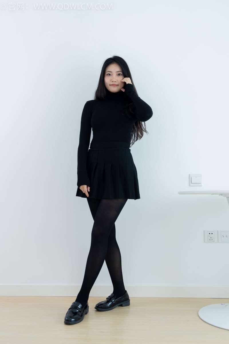 物恋传媒 NO.1667 香香-更好的自己 [159P/1V/3.51G]