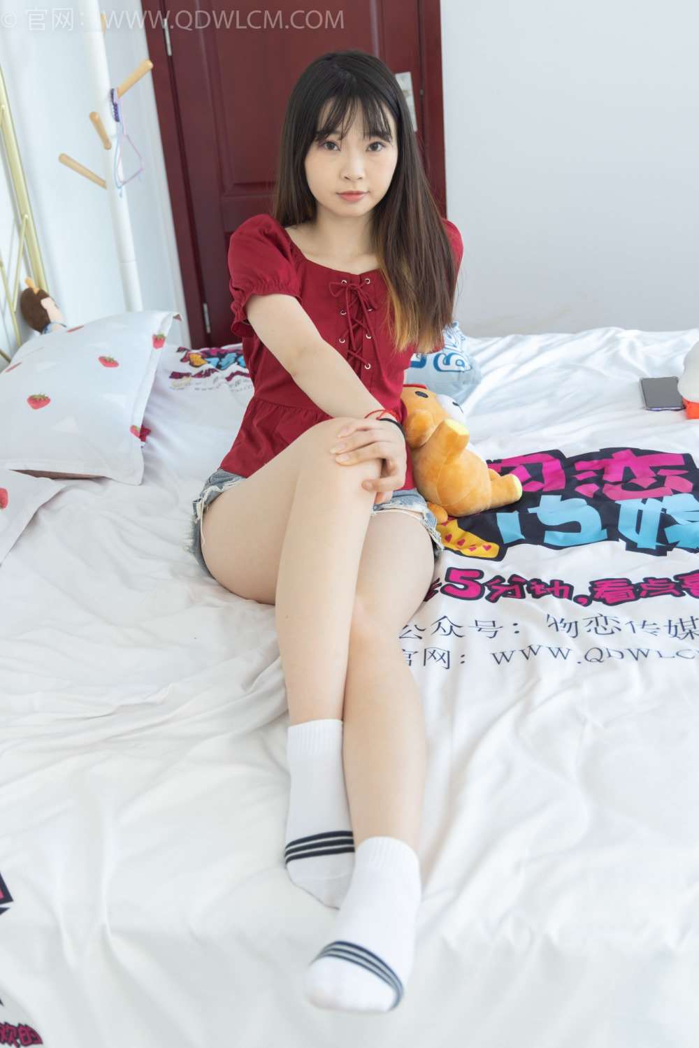 物恋传媒 NO.1740 挽挽-夜的第七章（盲盒3）[158P/1V/4.00G]