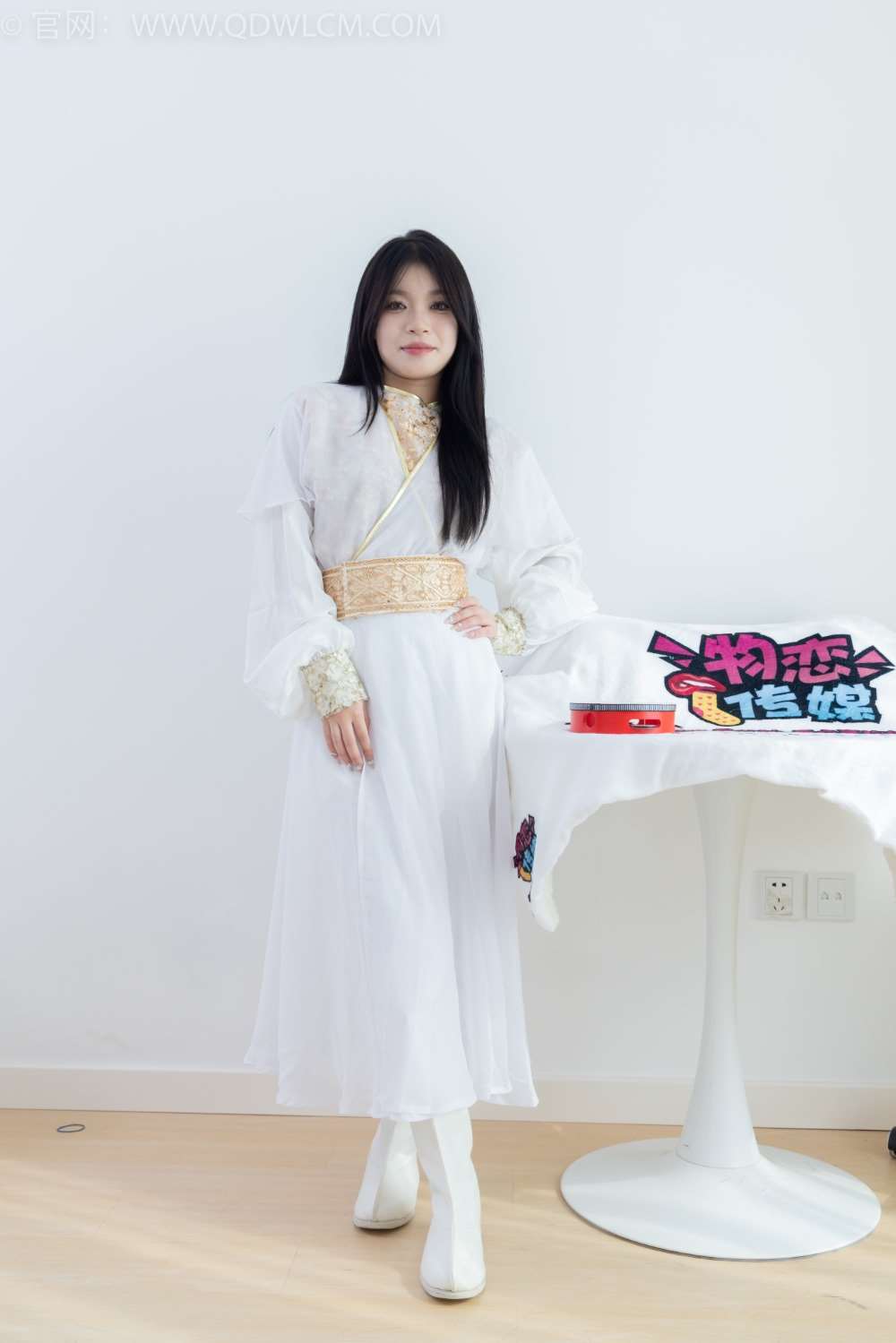 物恋传媒 NO.1796 闪闪-北国的春 [150P/1V/3.89G]