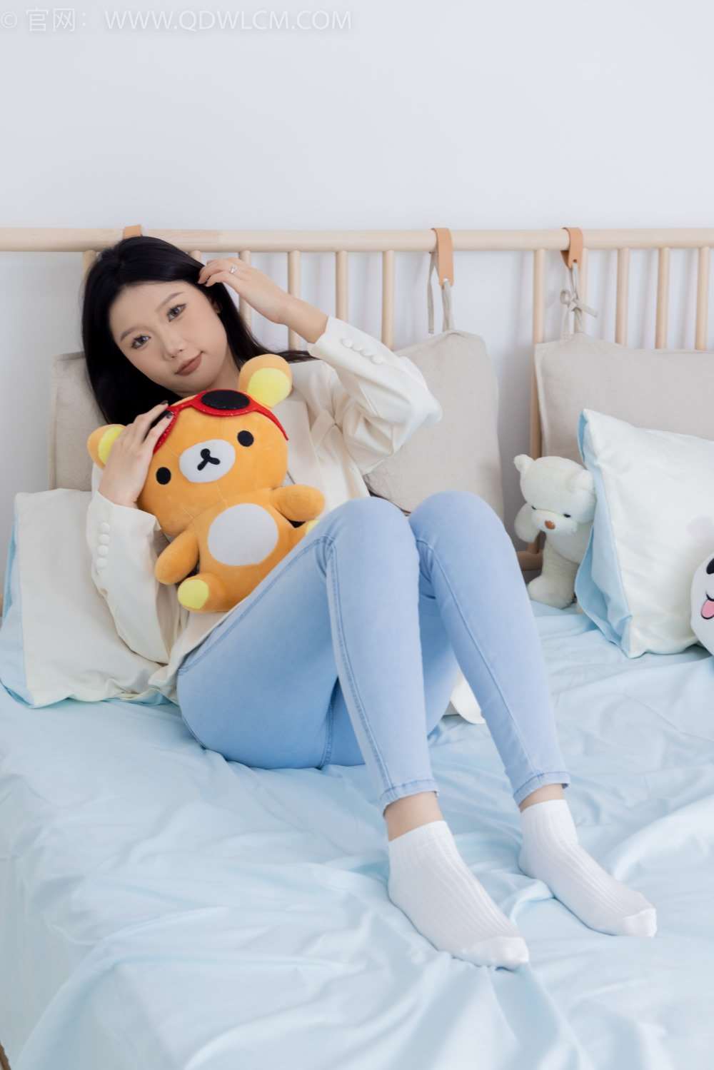物恋传媒 NO.1829 小竹-粉红花海 [170P/1V/3.73G]
