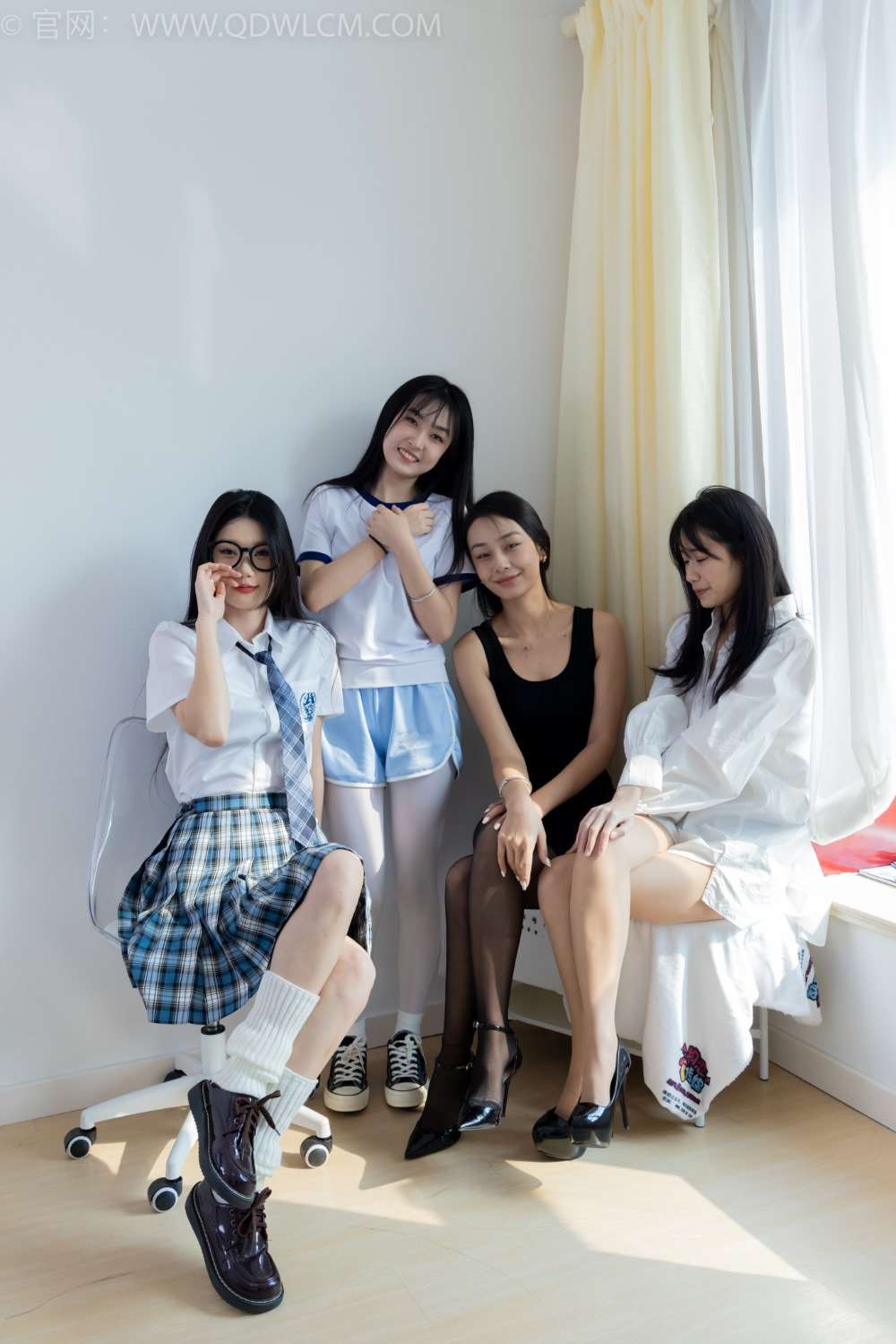 物恋传媒 NO.1851 菜菜&岚岚&小竹&嘉木-新春快乐 [166P/1V/6.70G]