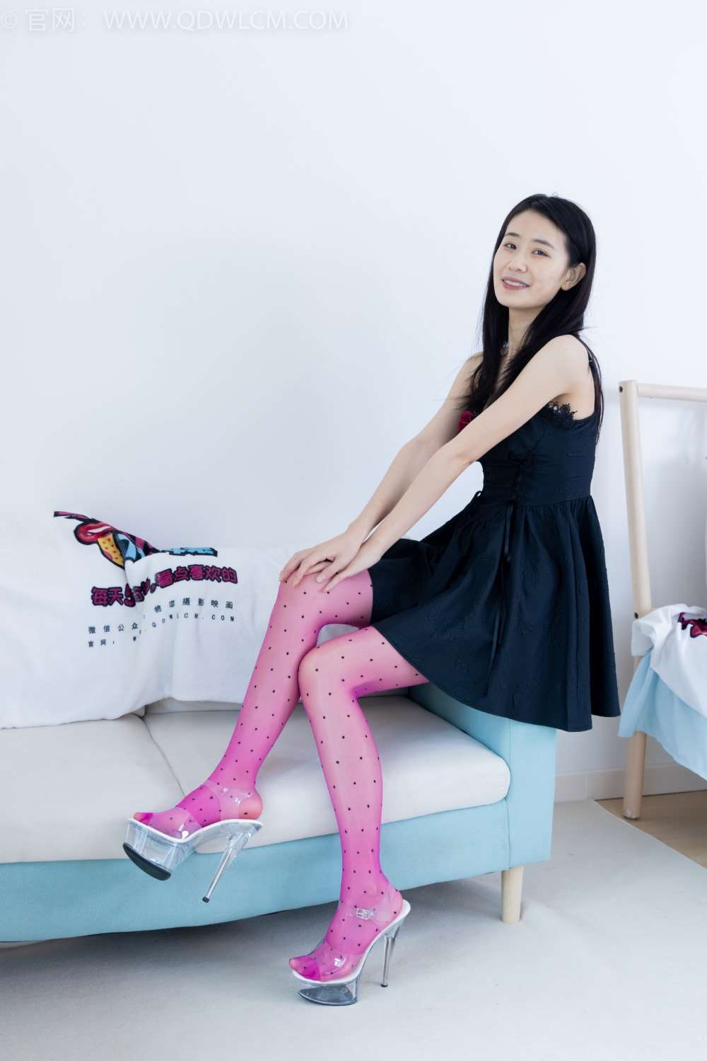 物恋传媒 NO.1885 菜菜-小小的感动 [160P/1V/4.22G]
