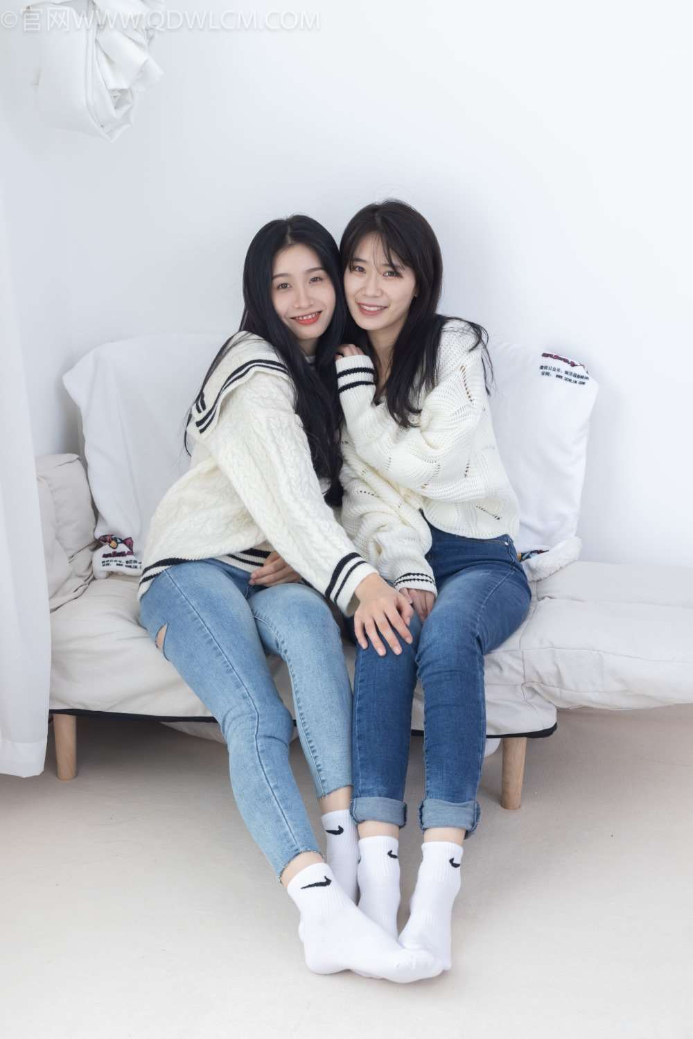 物恋传媒 NO.1913 菜菜&绒绒-牛奶棉花糖 [180P/1V/7.78G]
