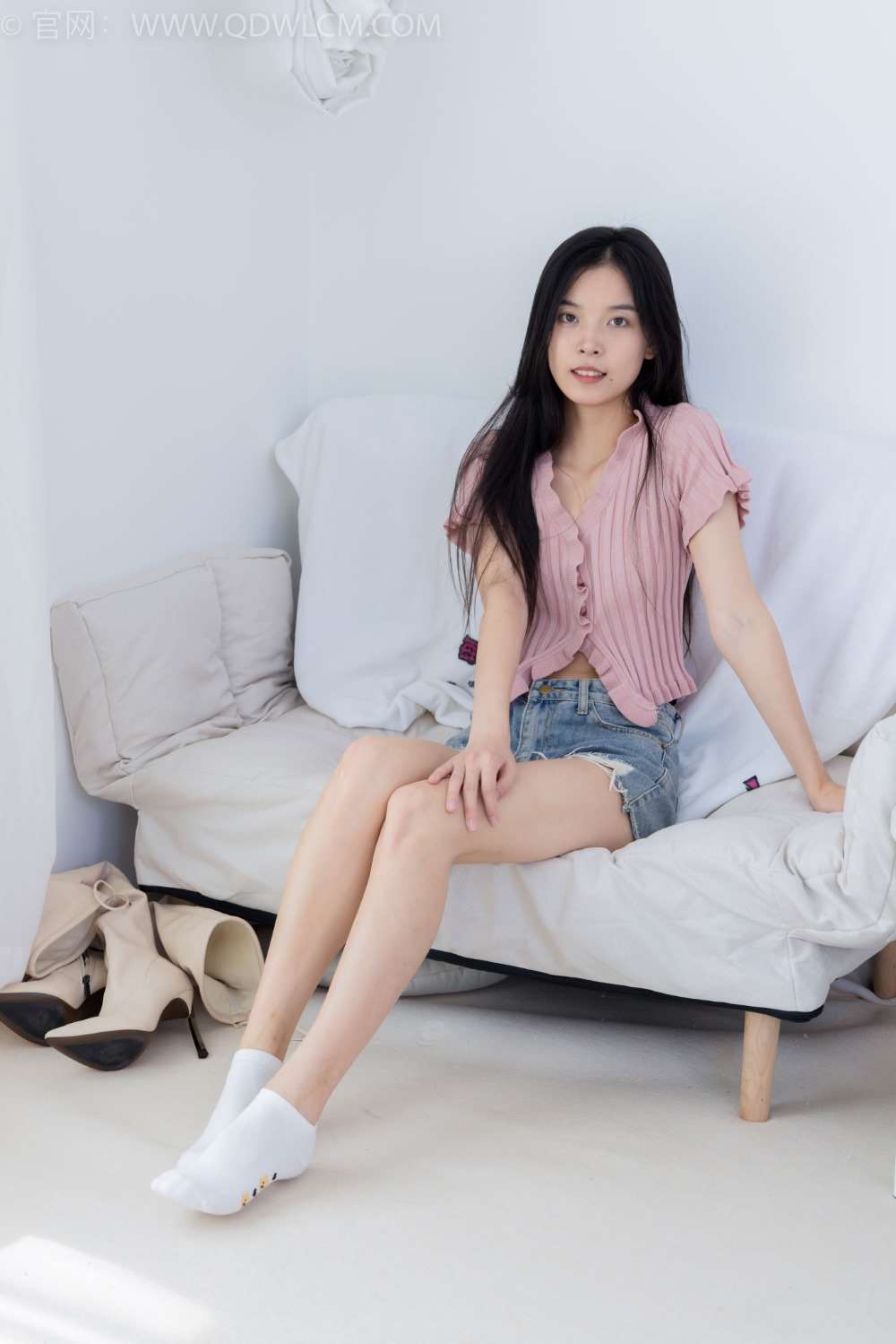 物恋传媒 NO.2023 茯苓-不染一尘 [180P/1V/4.08G]