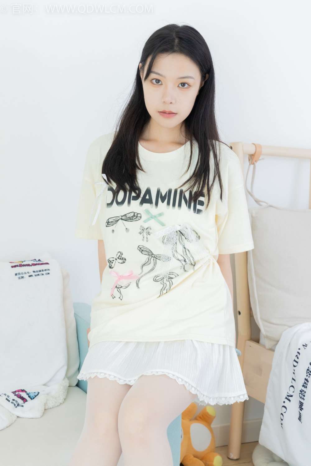 物恋传媒 NO.2046 舒舒-爱也有时差 [150P/1V/3.79G]