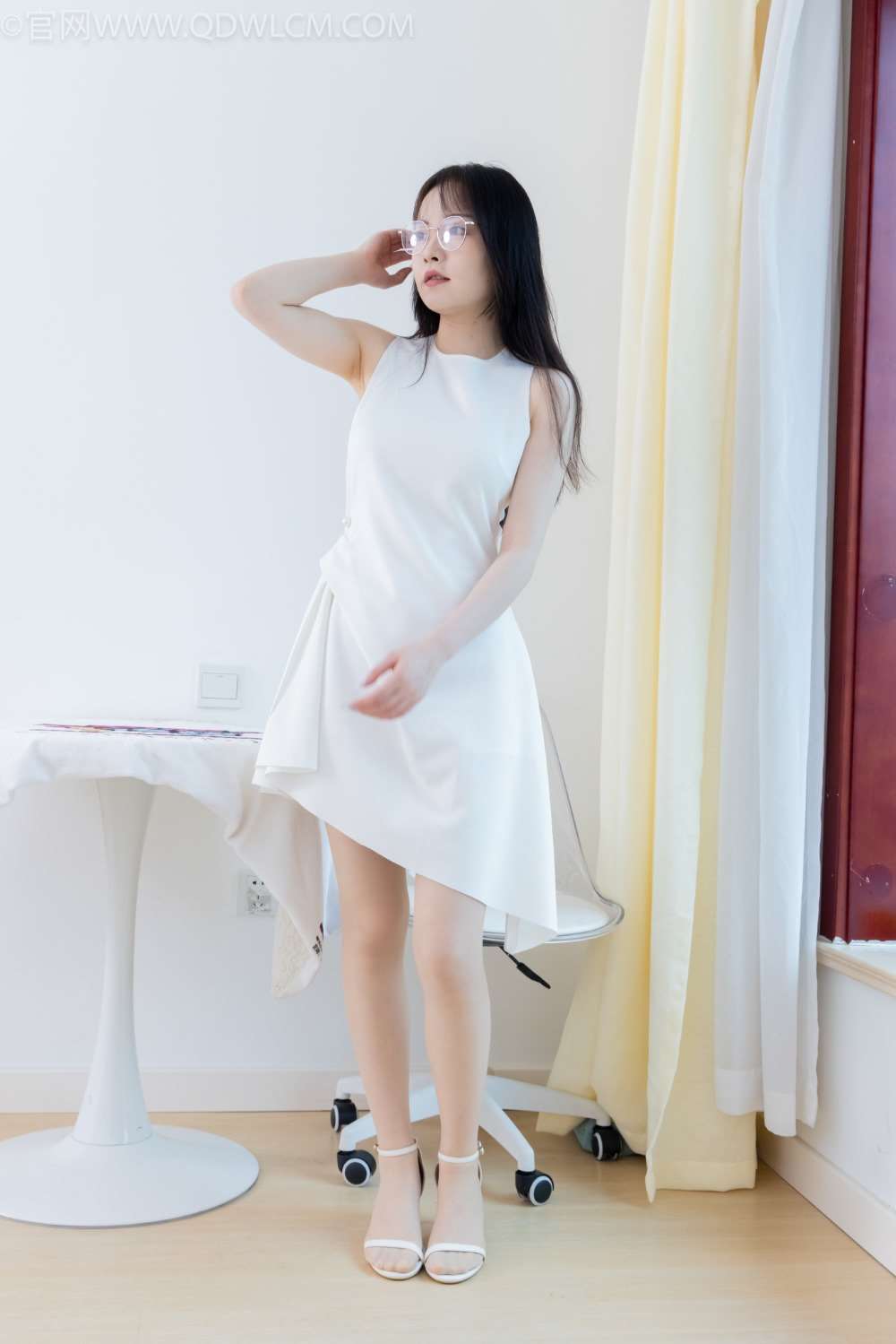 物恋传媒 NO.2103 小酒-优雅不过时（盲盒3）[151P/1V/4.77G]