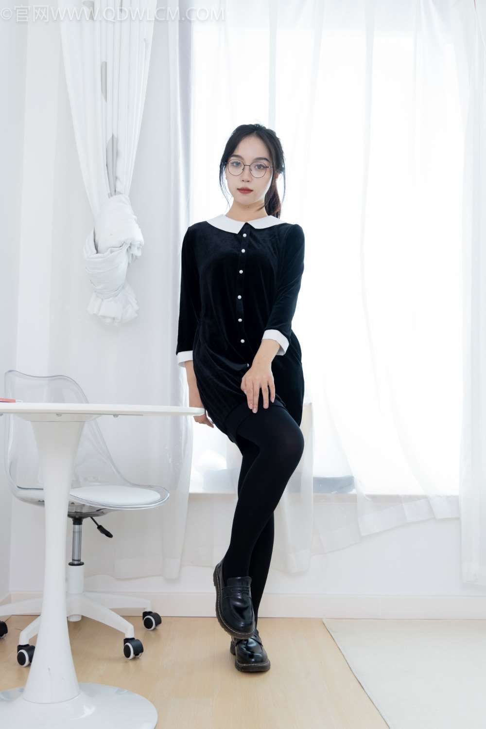 物恋传媒 NO.2162 纱纱-黑色记忆 [162P/1V/4.36G]