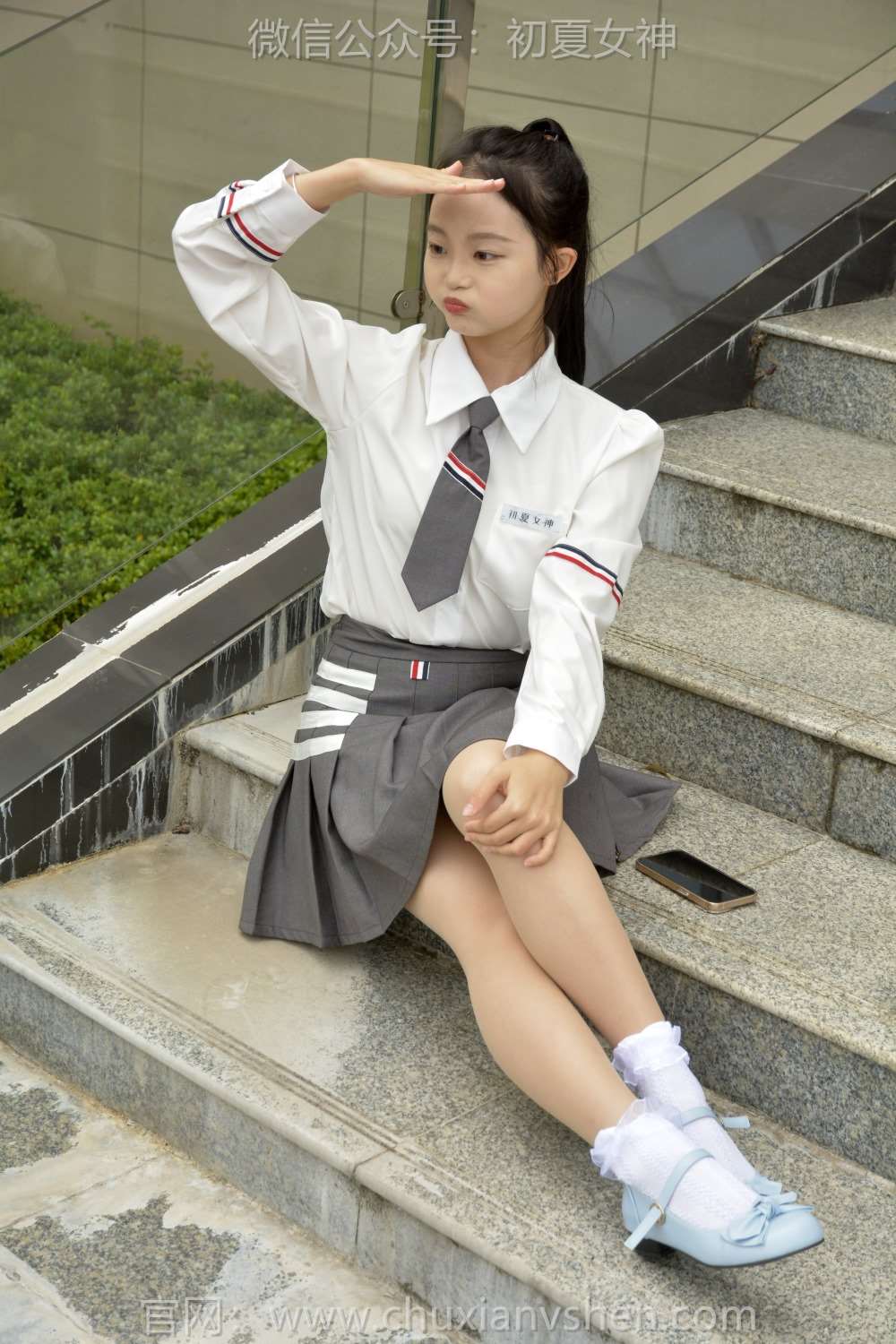 [初夏女神] NO.108 双双~【王教主同款】这套JK是王教主同款的，我一直很好奇效果如何？[140P/1V/5.02G]