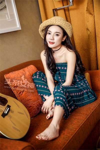 [头条女神]2017.06.12 Maggie吉普赛女郎 [25P/129MB]