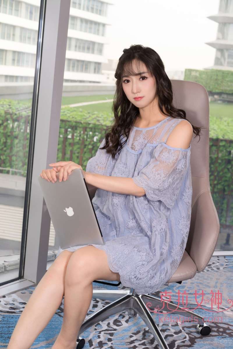 [KeLaGirls克拉女神] 2018.06.23《学姐の兔尾巴》姜璐 [29P/554MB]