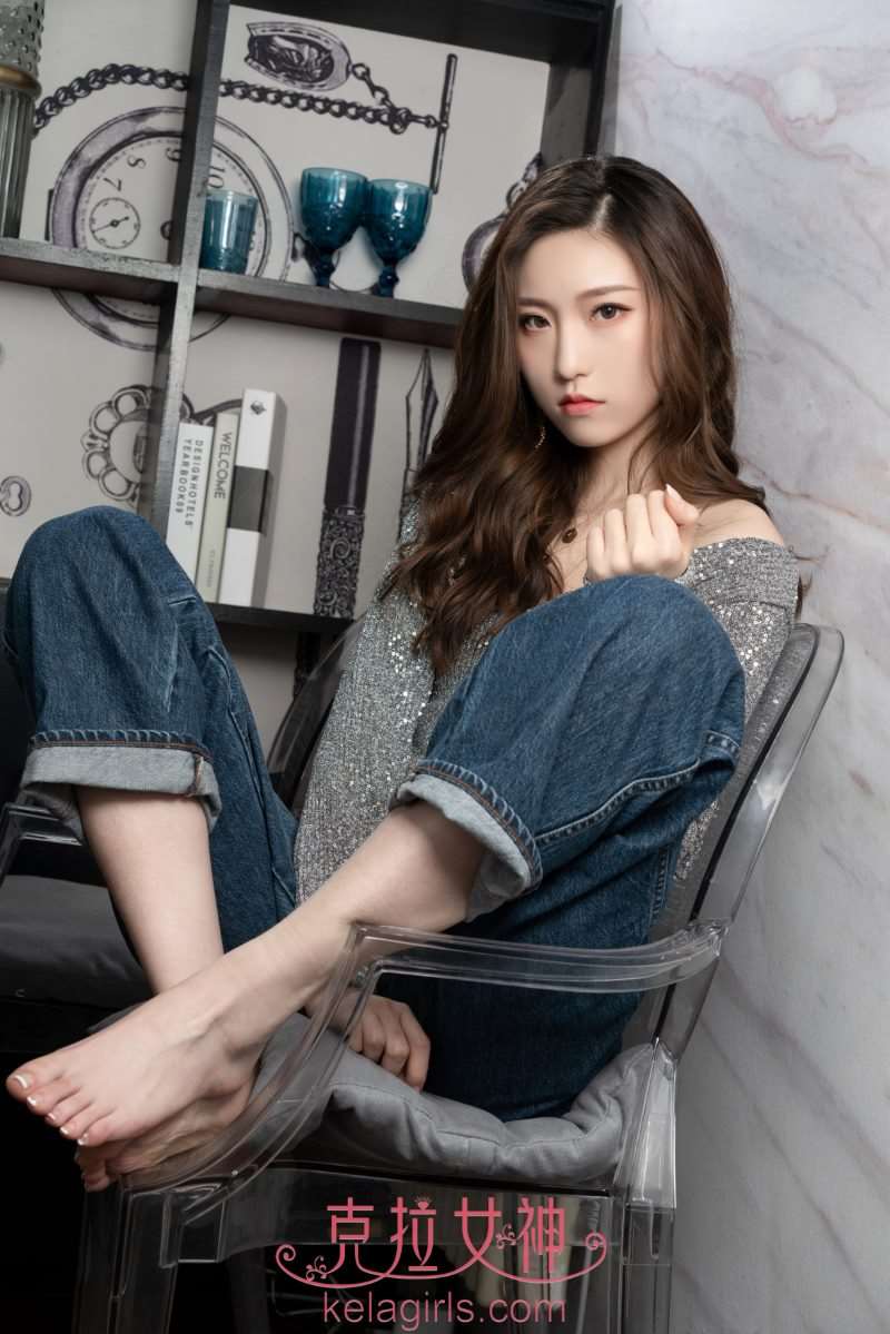 [KeLaGirls克拉女神] 2019.07.05《香足嫩趾》芊芊 [35P/546MB]