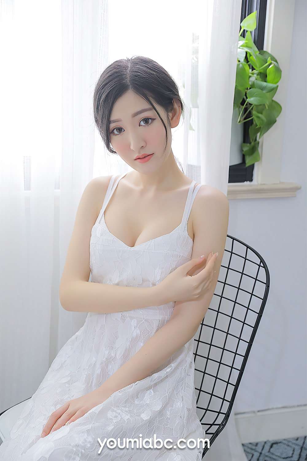 [YouMi尤蜜] 2021.04.22 白裙少女 沈梦瑶 [24P/398MB]