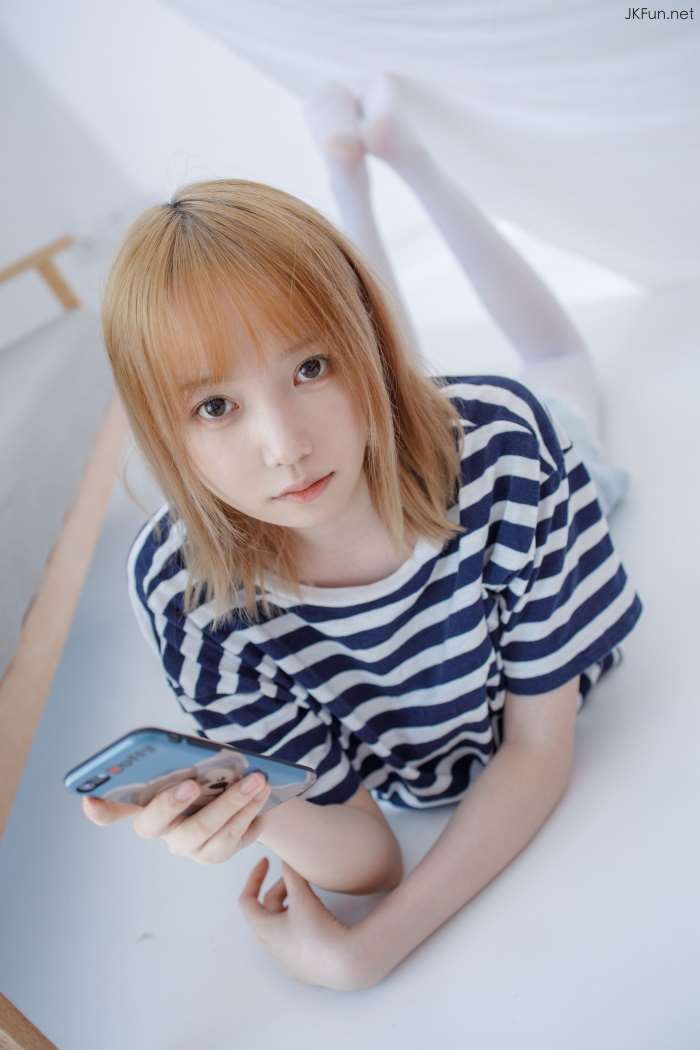森萝财团写真 JKFUN-020 80D白丝 Aika [98P/1V/2.29G]