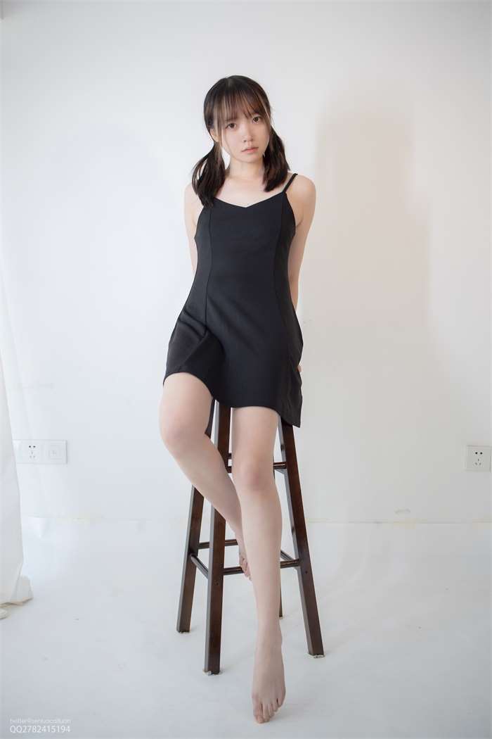 森萝财团写真 JKFUN-百元系列1.5-2《高跟鞋果足》Aika [67P/1V/1.23G]