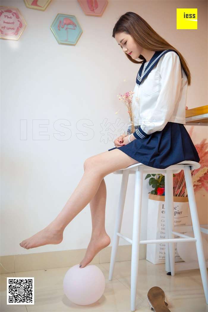 [IESS异思趣向] 2018.08.17 丝享家297：《你有你的情人节 我有我的学生妹》九妹 [90P/23.9MB]