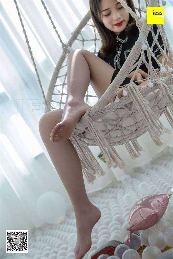 [IESS异思趣向] 2018.08.09 丝享家291：《玩个球》姗姗 [95P/28.1MB]