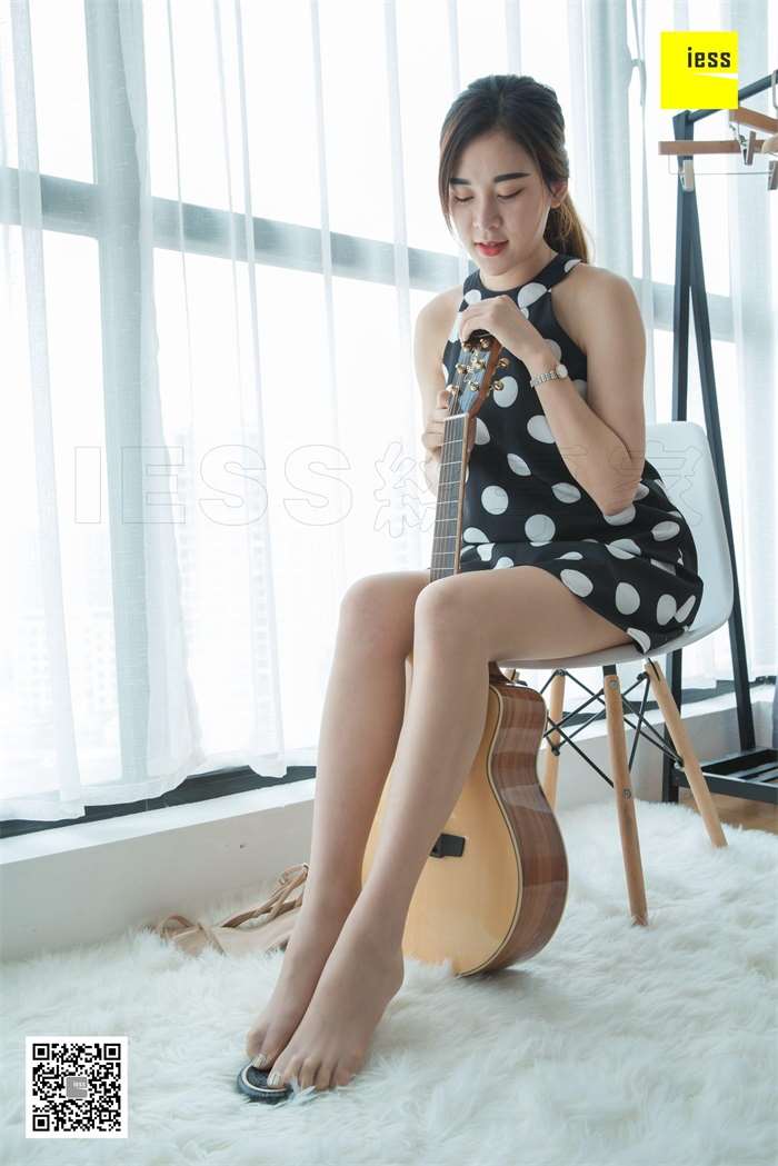 [IESS异思趣向] 2018.11.14 丝享家359：《我的女同事会弹琴》曦然 [90P/27.7MB]