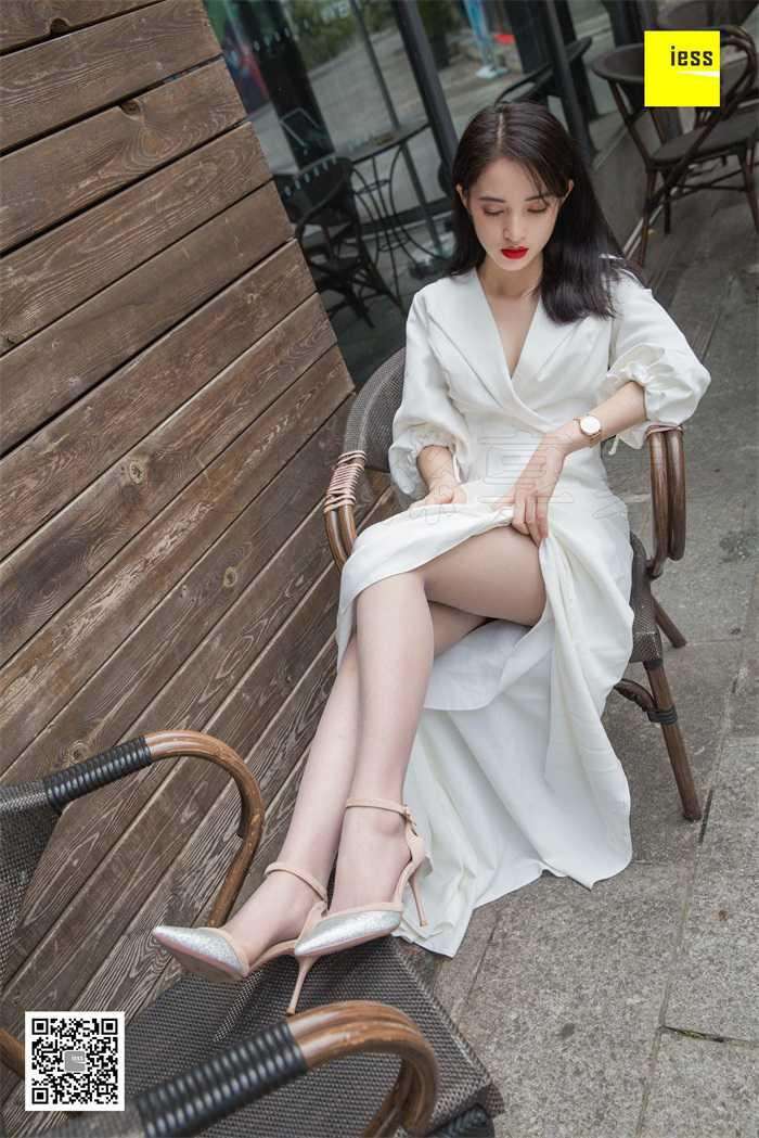 [IESS异思趣向] 2019.01.03 丝享家394：《烈焰红唇白长裙》姗姗 [84P/42.5MB]