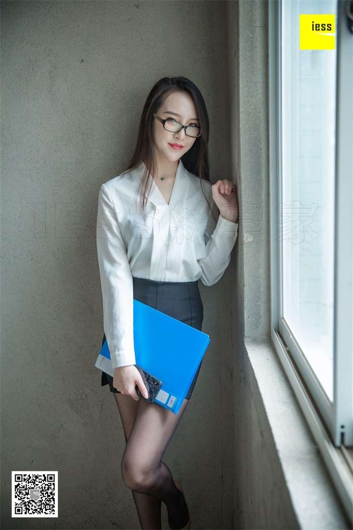 [IESS异思趣向] 2018.11.21《魔鬼周三》特刊43期：云芝 卖毛坯房的黑丝销售 [98P/60.4MB]