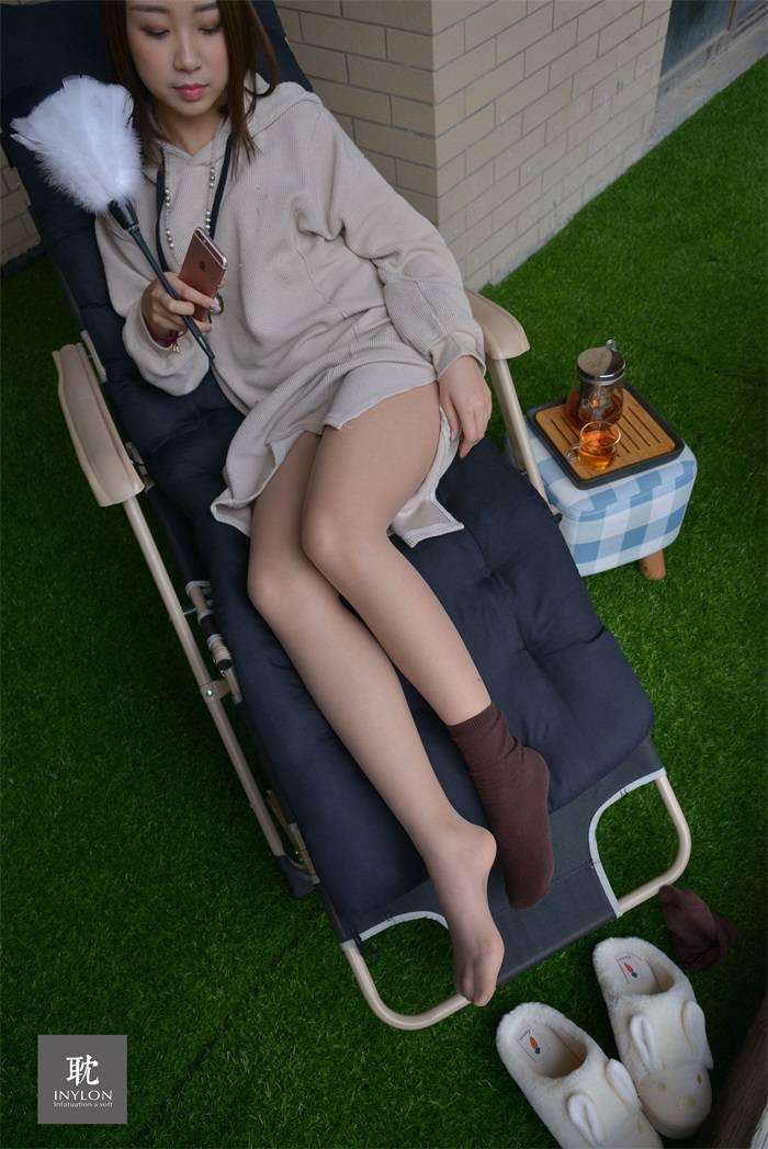 [IESS异思趣向] 普惠集195-馨月 春丝 1 [74P/101MB]