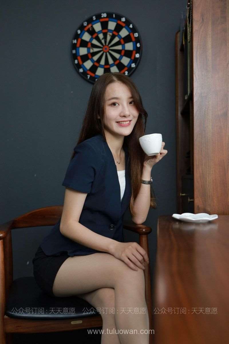 [IESS异思趣向] 2021.08.11 丝享家 886：婉苹《最美女职员》[87P/120MB]