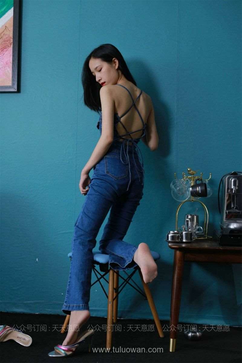 [IESS异思趣向] 2021.08.04 丝享家 879：美子《美背库里丝》[100P/181MB]