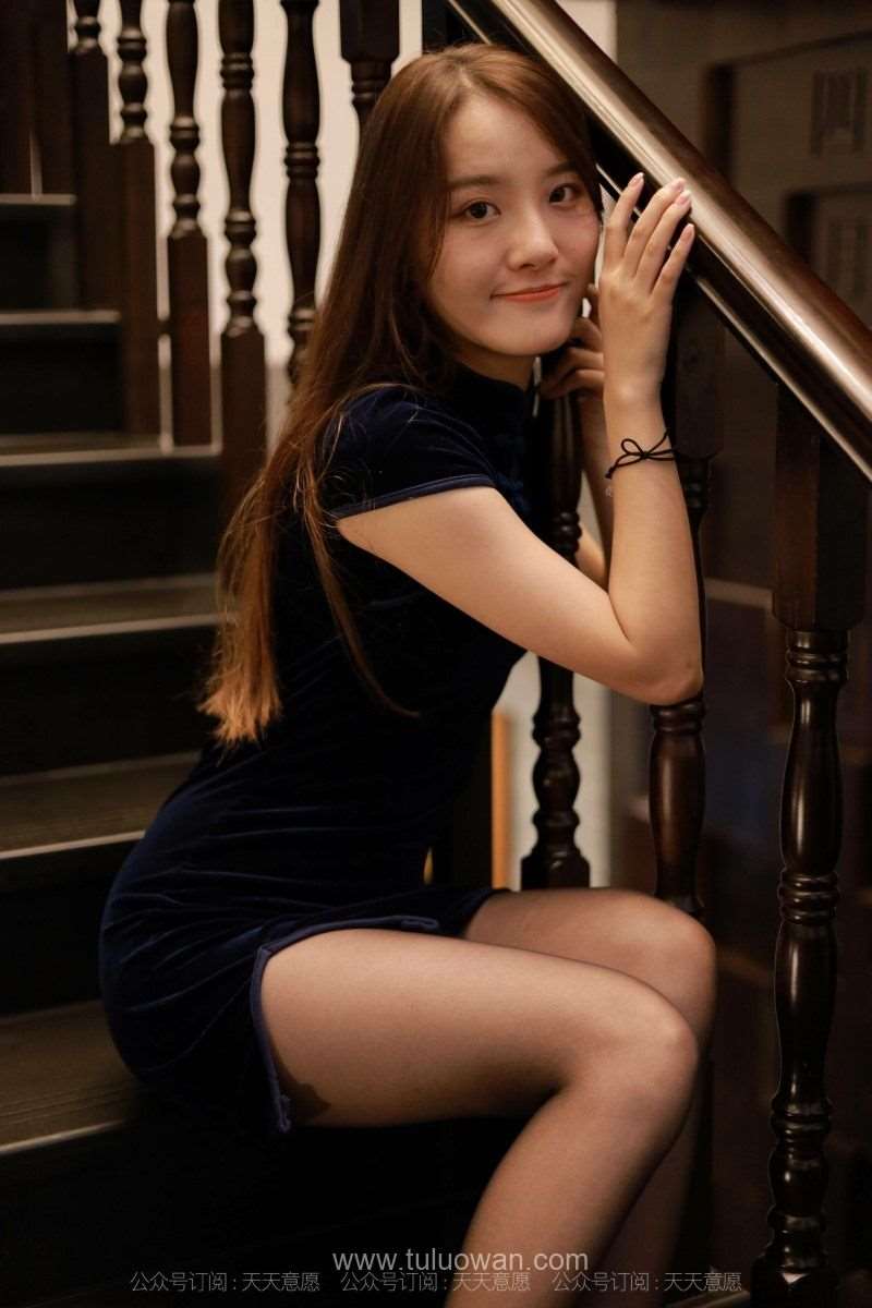 [IESS异思趣向] 2021.09.24 丝享家 928：婉苹《迷人黑色旗袍》[85P/153MB]