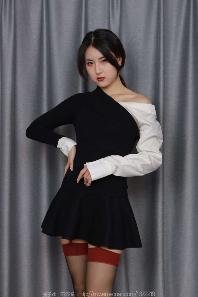 [IESS异思趣向] 2023.2.10 丝享家 1357 小宝《吊带情节》[89P/110MB]