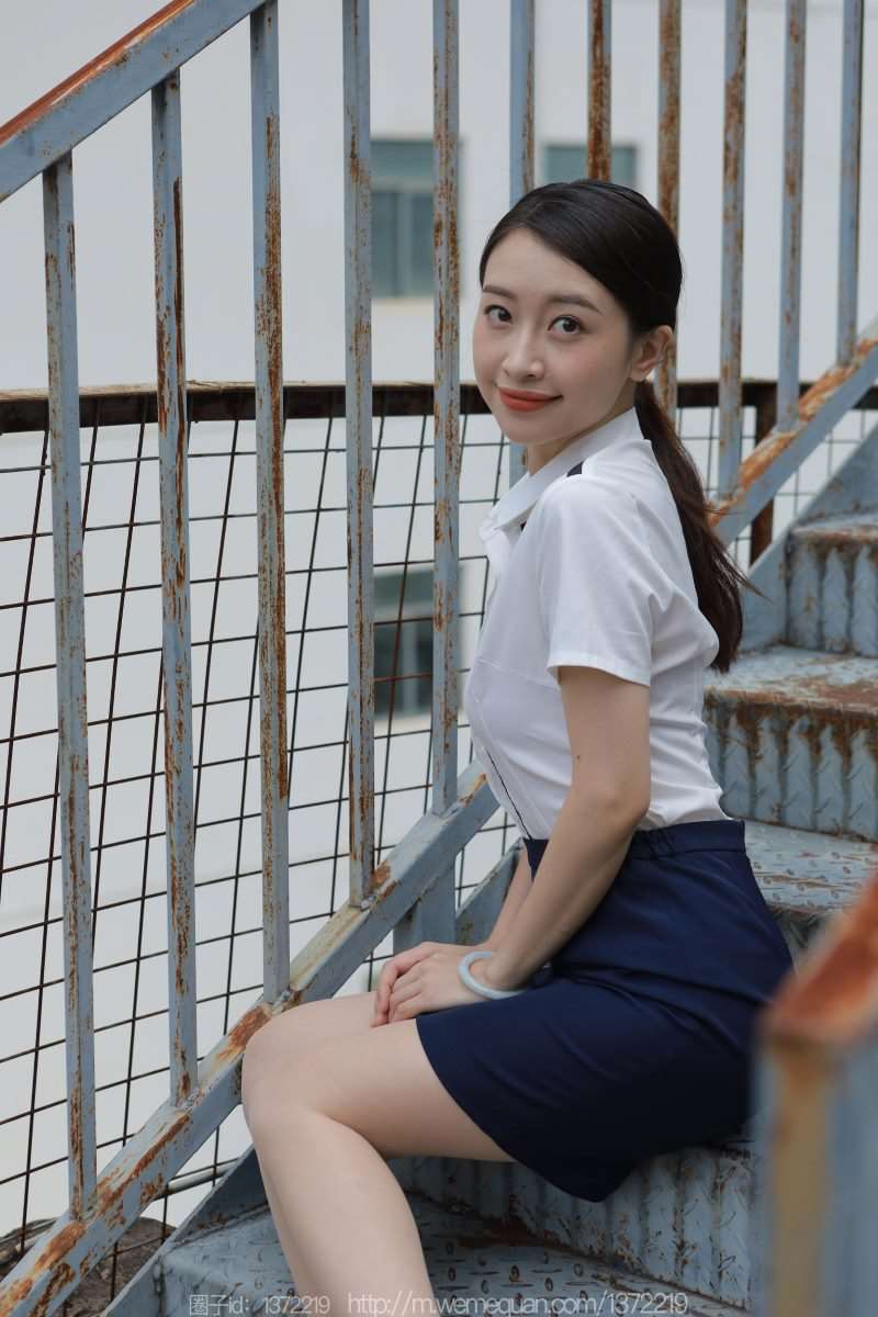 [IESS异思趣向] 2023.5.20 丝享家 1456 小婕《桌上的交易》[89P/86MB]