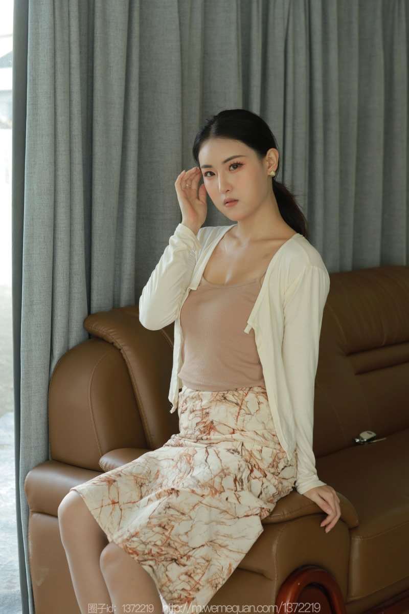 [IESS异思趣向] 2023.09.05 丝享家 1525 小宝《小妈穿搭》[86P/82MB]