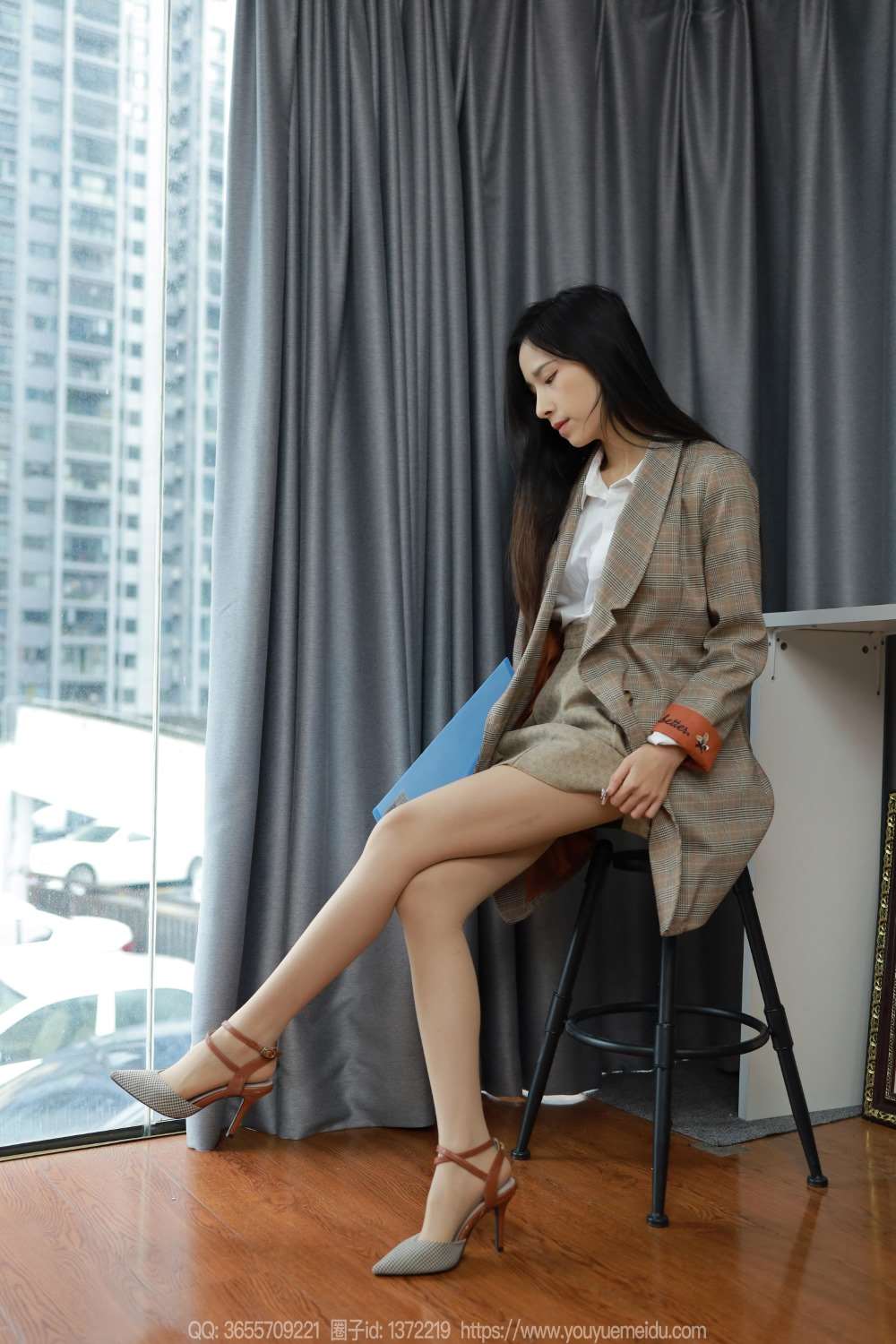 [IESS异思趣向] 2024.02.13 丝享家 1663 美子《闪亮美甲》[88P/91MB]