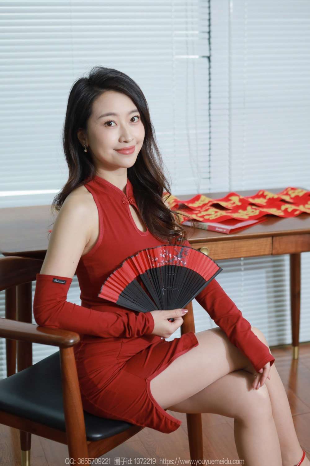 [IESS异思趣向] 2024.02.09 丝享家 1660 小婕《福迎新春》[90P/83MB]