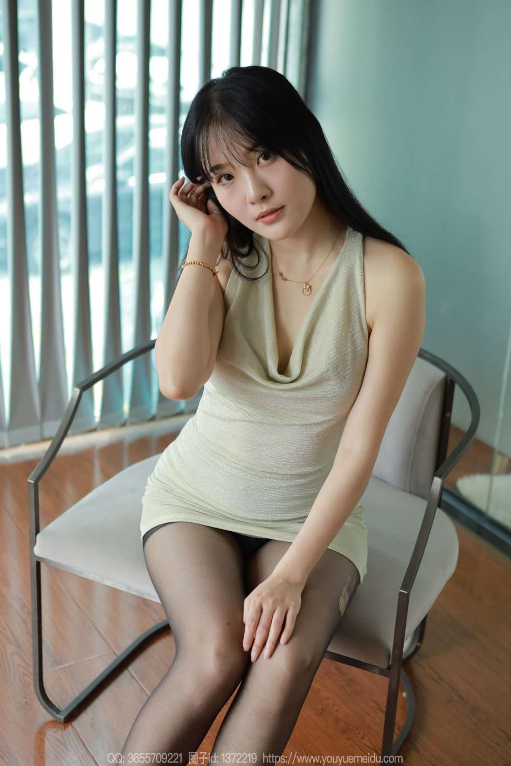 [IESS异思趣向] 2024.05.19 丝享家 1745 婉萍《包臀黑丝》[85P/79MB]