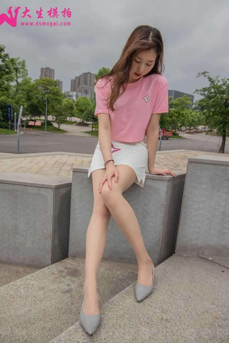 大生模拍 No.225 伊柯 曼妙丝腿 [68P/1V/969MB]
