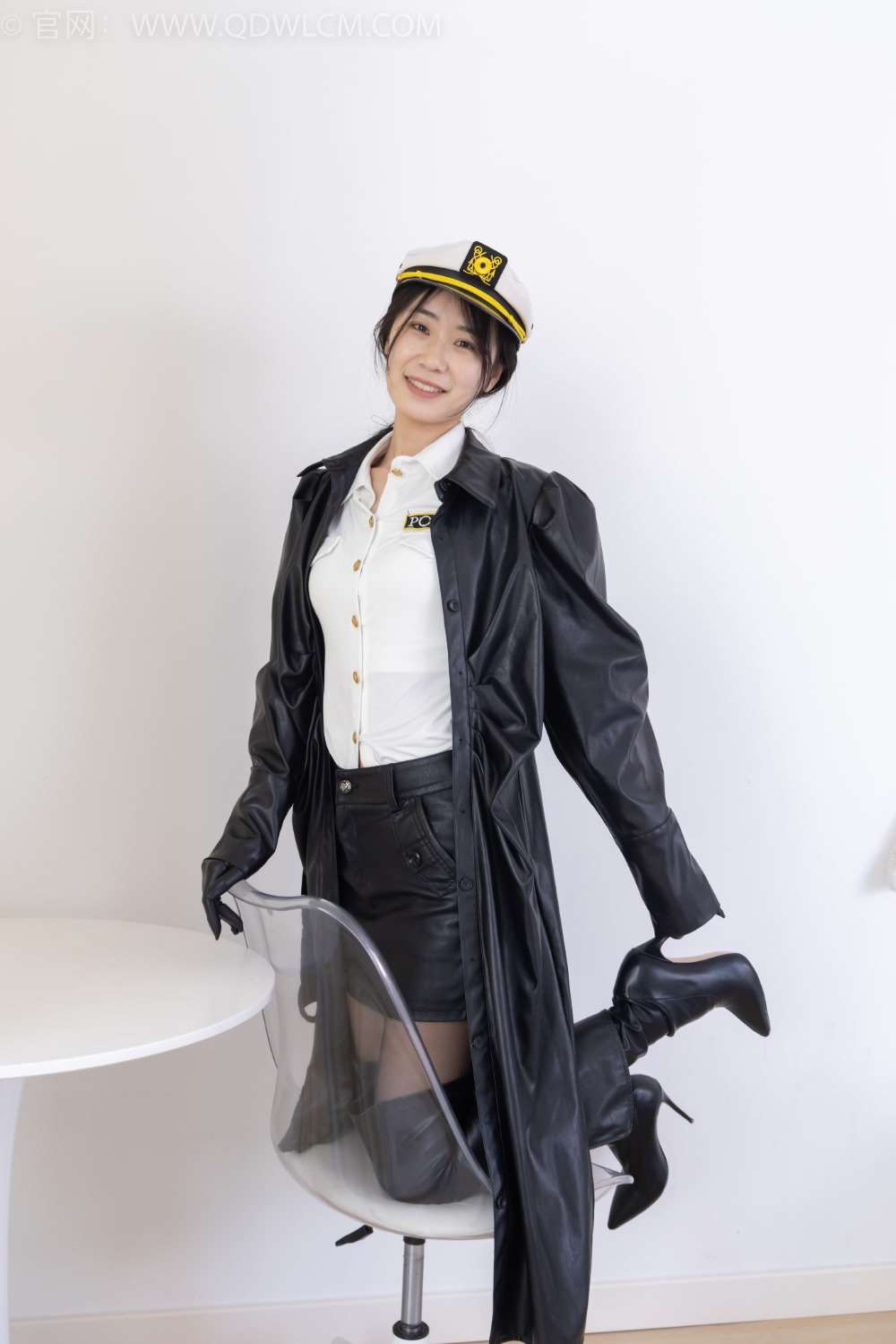物恋传媒 NO.2315 菜菜-遇见彩虹 [160P/1V/3.67G]
