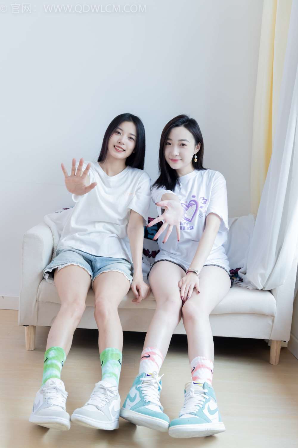 物恋传媒 NO.2345 茯苓&恬恬-温柔的春雪 [165P/1V/5.50G]