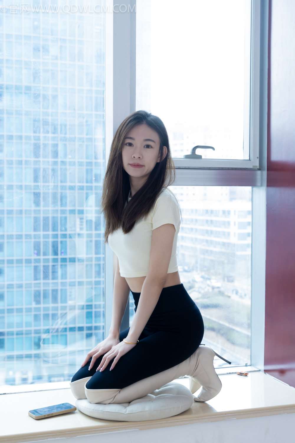 物恋传媒 NO.2339 婷婷-末班电台 [175P/1V/4.28G]