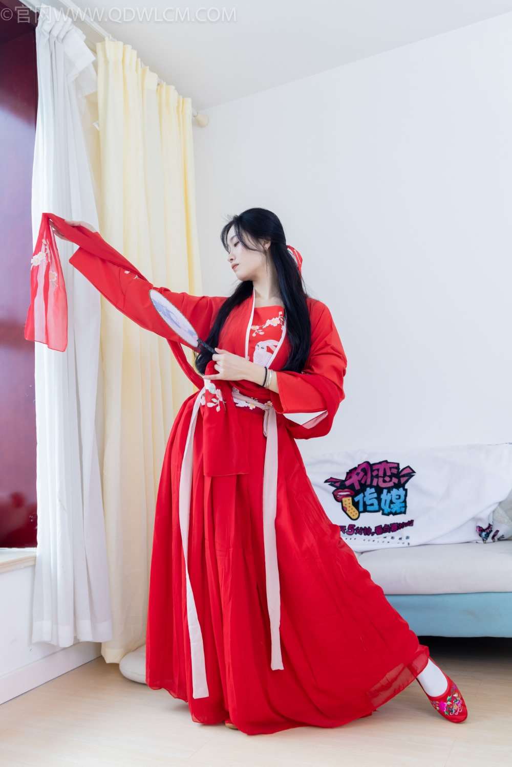 物恋传媒 NO.2328 绒绒-汉服、布鞋、白棉袜（打底）红色船袜（叠穿）[174P/1V/5.43G]