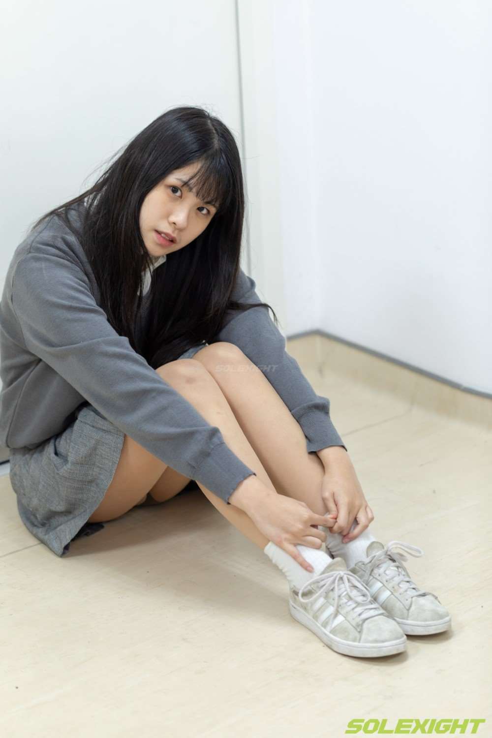 [台湾Solexight] NO.035 Dora 脏臭白袜 丝袜 臭鞋 [90P/2V/2.39GB]