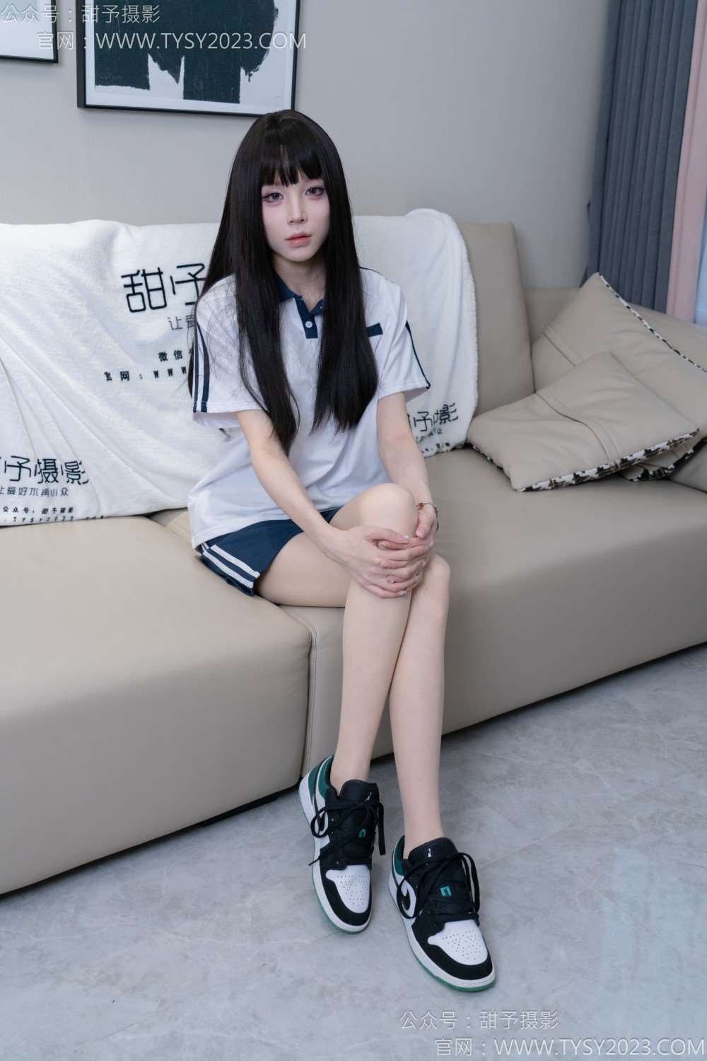 [甜予摄影] NO.176 珞珞-板鞋、薄肉丝（脚尖加固）（完整版）[134P/2V/9.98G]