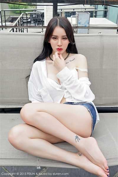 1 (44)