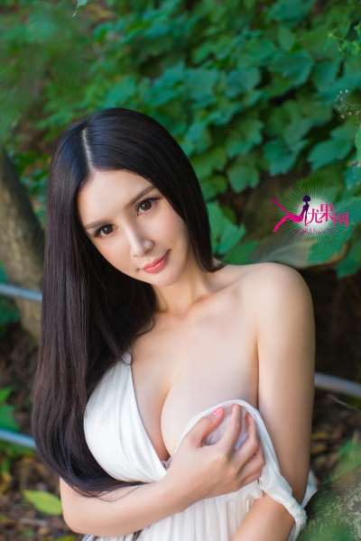 044