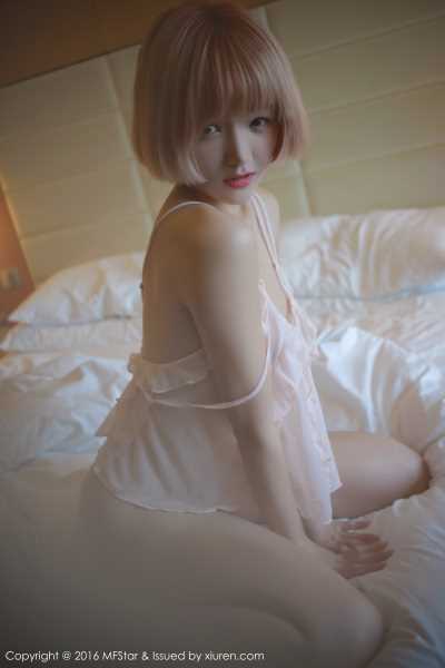 048